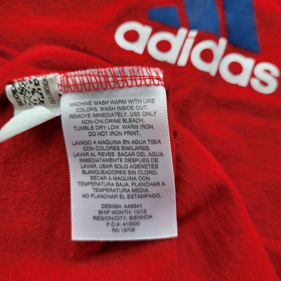 Adidas Boys Red Sleeveless T-Shirt  “Watch Me Win” Size 5 - Picture 4 of 5